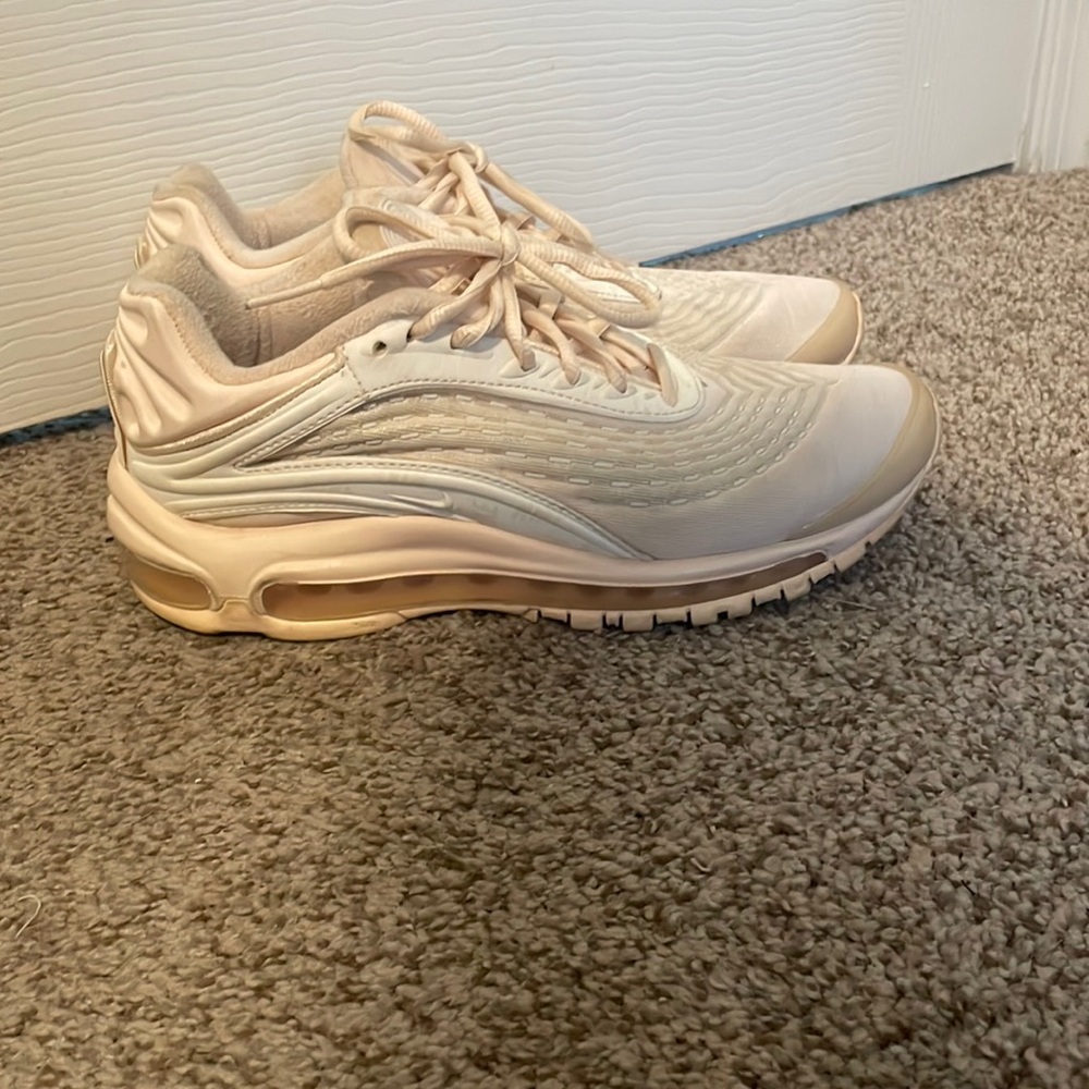 Women’s Nike air max